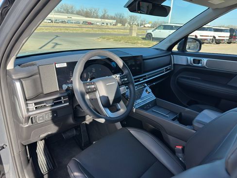 New 2025 Hyundai Santa Fe SEL image 12