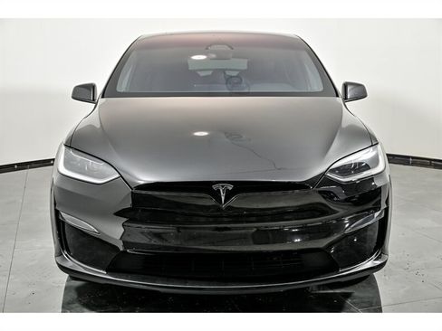 Used 2024 Tesla Model X AWD/4WD image 4