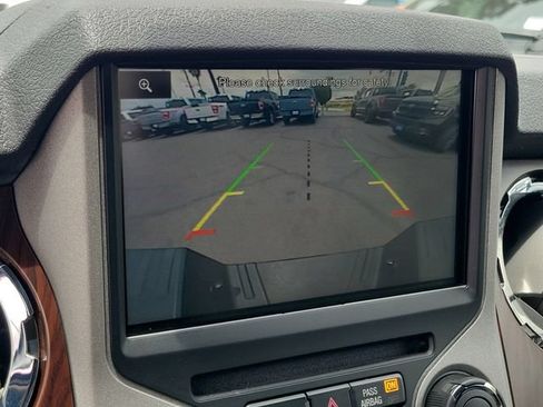 Used 2016 Ford F250 Lariat RWD image 9