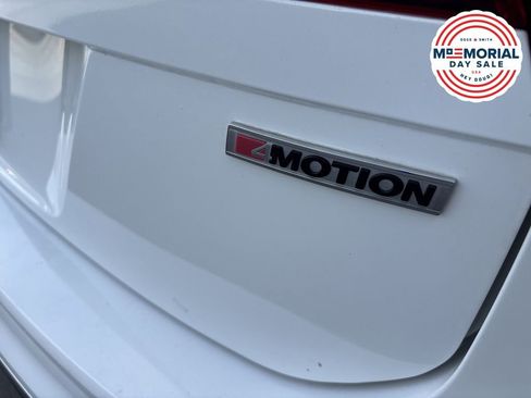 Used 2020 Volkswagen Tiguan SE AWD/4WD image 19