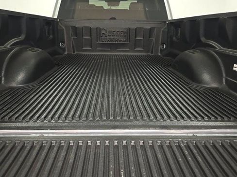 Used 2021 Ford F350 XLT w/ XLT Premium Package AWD/4WD image 16