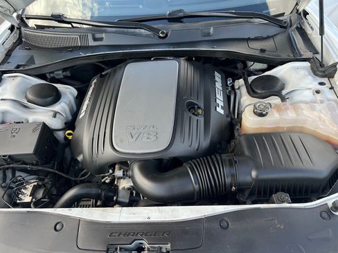 Used 2018 Dodge Charger R/T RWD image 21