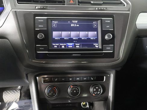 Used 2024 Volkswagen Tiguan S AWD/4WD image 40