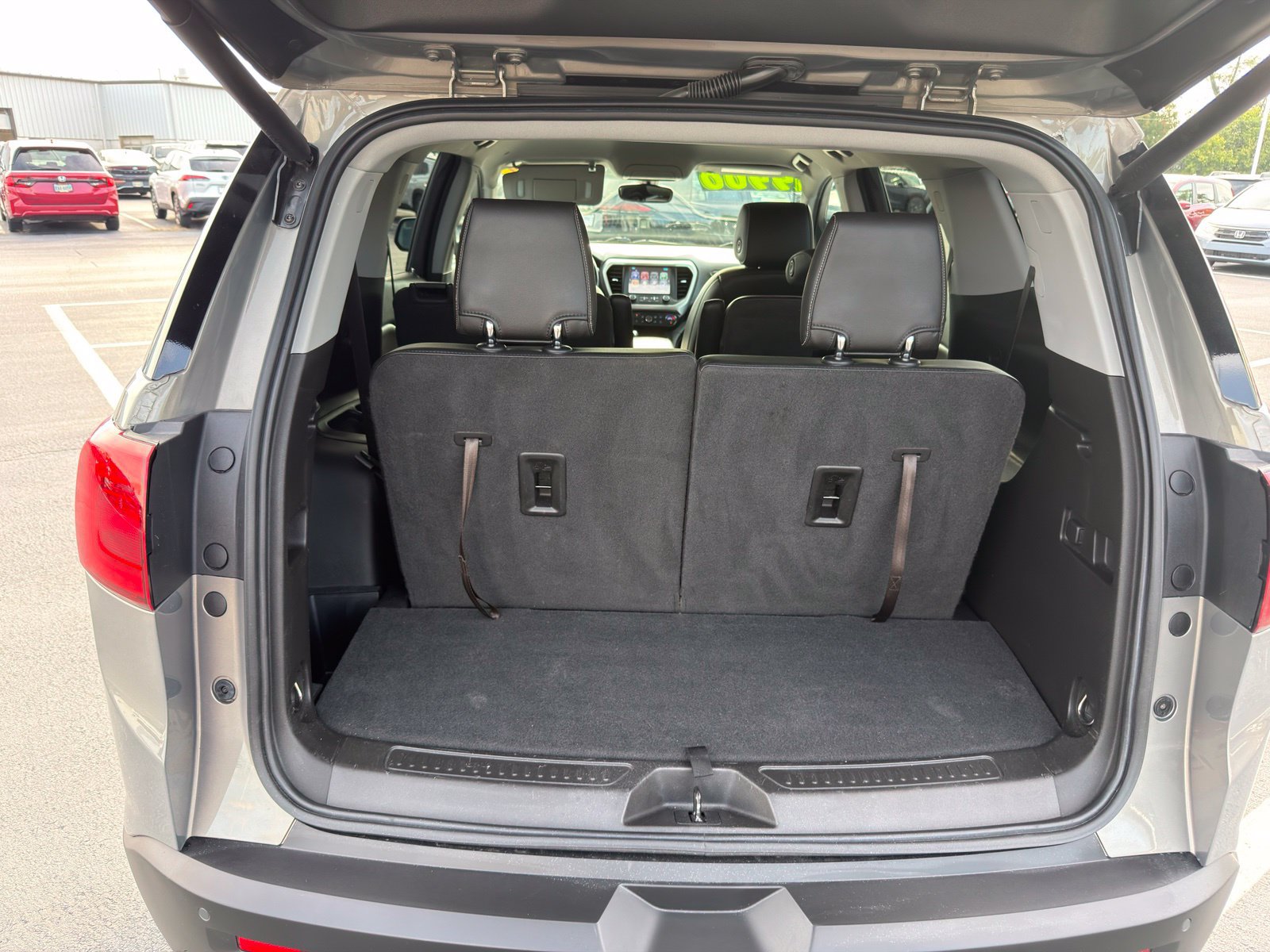 Used 2019 GMC Acadia SLT AWD/4WD image 28