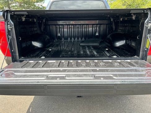 Used 2015 Toyota Tundra Limited w/ Limited Premium Package AWD/4WD image 18