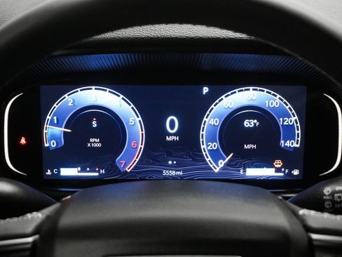 Used 2024 Jeep Wagoneer Series III w/ Flexible Seating Group image 24