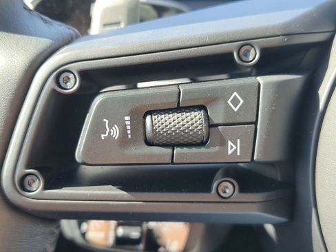 Certified 2025 Porsche Cayenne image 24