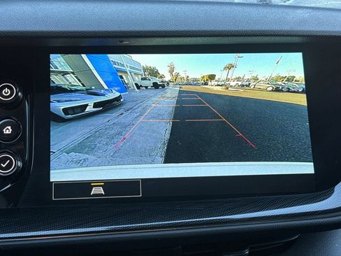 Used 2022 Buick Envision Preferred image 27