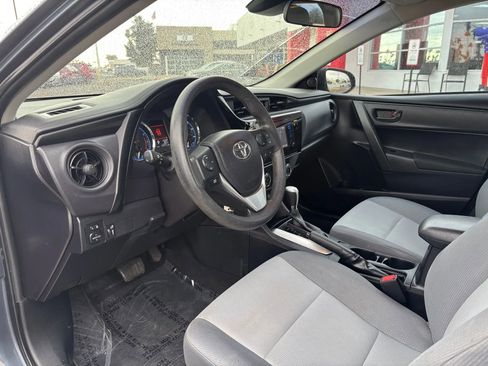 Used 2017 Toyota Corolla SE FWD image 13