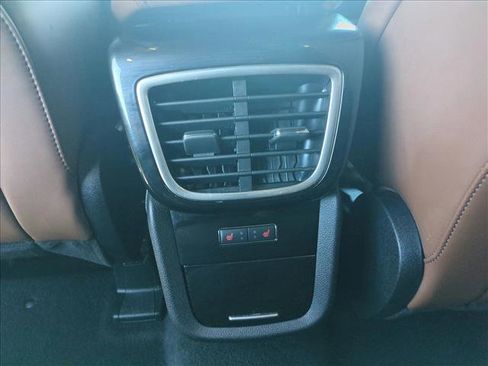 Used 2022 Lincoln Nautilus Reserve w/ Equipment Group 202A image 17