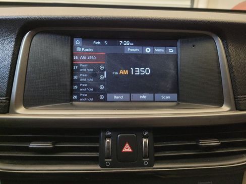 Used 2018 Kia Optima LX FWD image 25
