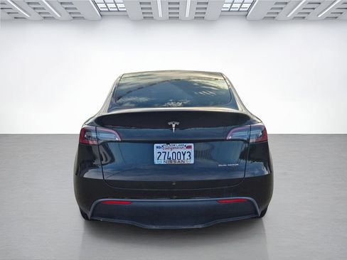 Used 2024 Tesla Model Y Long Range AWD/4WD image 5
