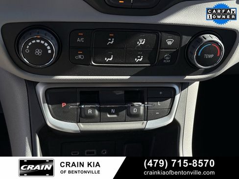 Used 2022 GMC Terrain SLE image 19