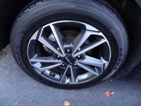 Used 2023 Kia Forte LXS image 24