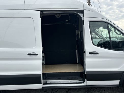 Used 2025 Ford Transit 250 148 High Roof Extended w/ Load Area Protection Package image 17