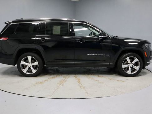 Used 2022 Jeep Grand Cherokee L Limited w/ Luxury Tech Group II AWD/4WD image 13