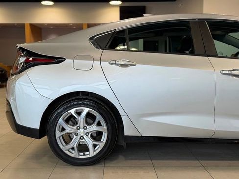 Used 2017 Chevrolet Volt Premier w/ Driver Confidence II Package image 20