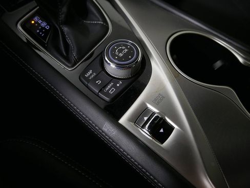 Used 2022 INFINITI Q60 3.0t Luxe w/ Essential Package image 21