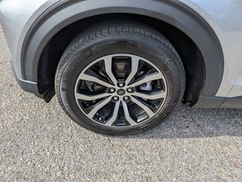 Used 2024 Ford Explorer ST-Line w/ Class IV Trailer Tow Package image 35