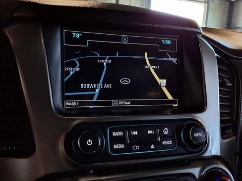 Used 2018 Chevrolet Suburban LT AWD/4WD image 22