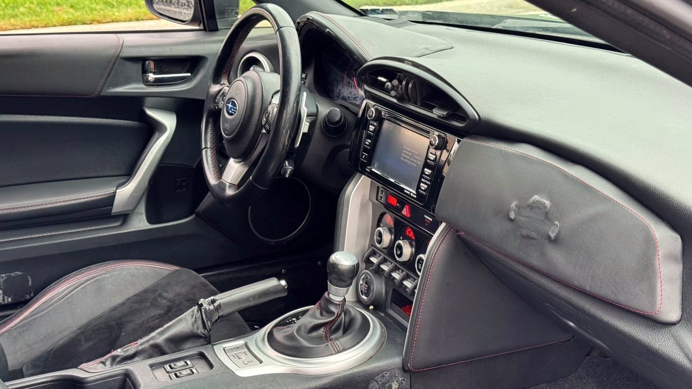 Used 2017 Subaru BRZ Limited w/ Popular Package #2 RWD image 5