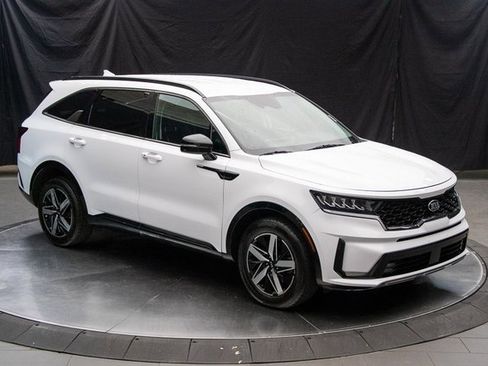 Used 2021 Kia Sorento EX image 2