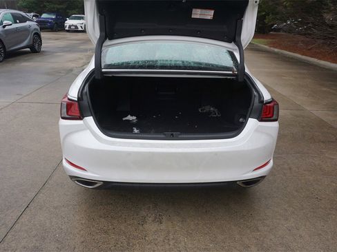 Used 2024 Lexus ES 350 w/ Premium Package image 18