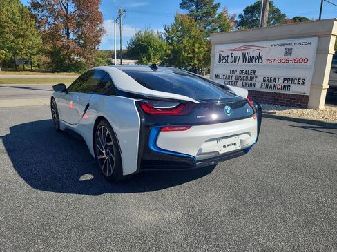 Used 2016 BMW i8 image 5