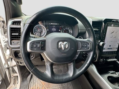 Used 2023 RAM 1500 Laramie AWD/4WD image 14