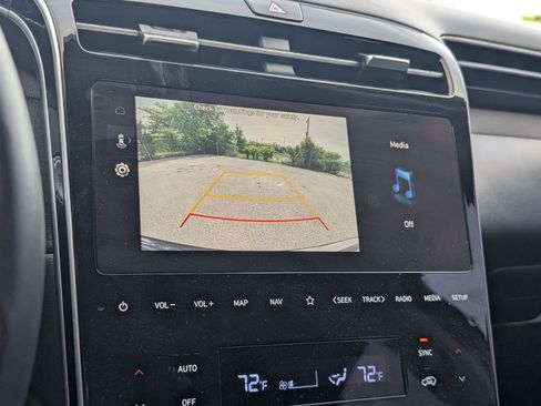 Used 2024 Hyundai Tucson SEL w/ Convenience Package image 9