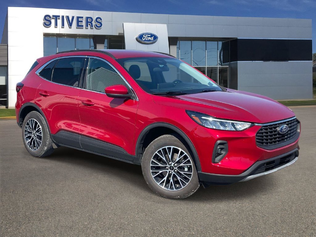 Certified 2025 Ford Escape SE FWD image 1