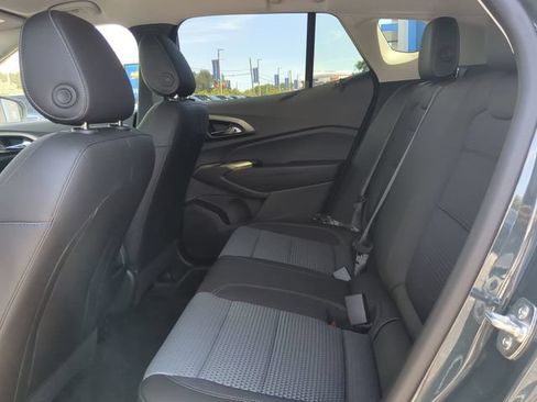 Used 2025 Chevrolet Trax LT w/ Driver Confidence Package FWD image 14