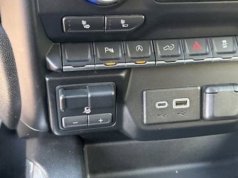 Used 2019 Chevrolet Silverado 1500 RST AWD/4WD image 26