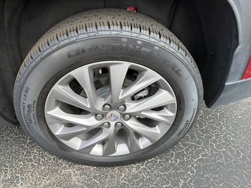 Used 2026 Buick Enclave Preferred FWD image 11