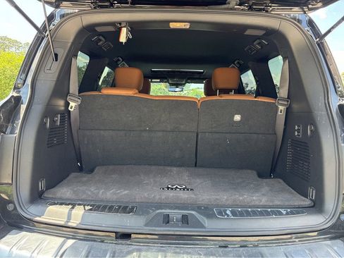 Certified 2024 INFINITI QX80 Sensory w/ Cargo Package AWD/4WD image 11