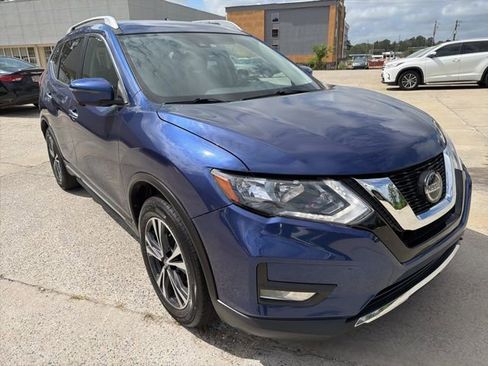 Used 2018 Nissan Rogue SL image 4