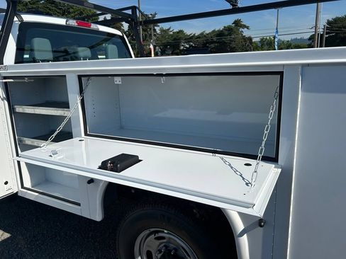 New 2026 Ford F250 XL w/ XL Chrome Package AWD/4WD image 10