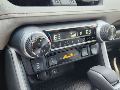 Used 2025 Toyota RAV4 XLE Premium w/ Weather Package image 18