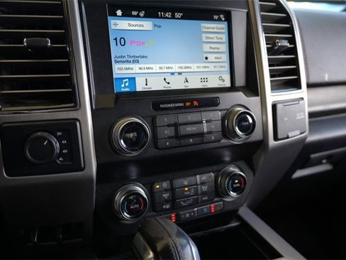 Used 2019 Ford F150 Platinum image 12