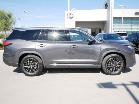New 2026 Lexus TX 350 FWD image 9