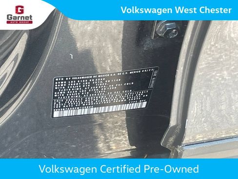Used 2023 Volkswagen Tiguan SE FWD image 12