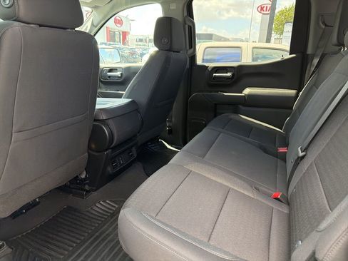 Used 2025 Chevrolet Silverado 1500 Custom image 7