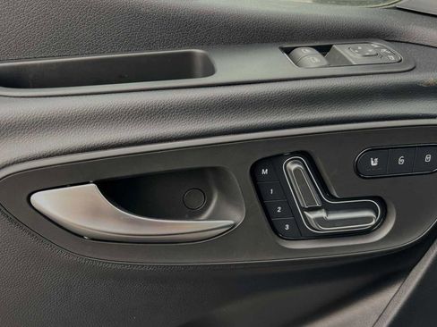 Used 2024 Mercedes-Benz Sprinter 2500 image 10