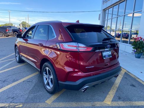 Used 2019 Ford Edge SEL w/ Equipment Group 201A AWD/4WD image 4