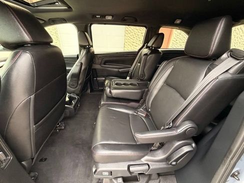 Used 2023 Honda Odyssey Sport image 18