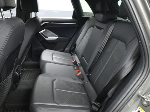 Used 2022 Audi Q3 2.0T Premium Plus image 12
