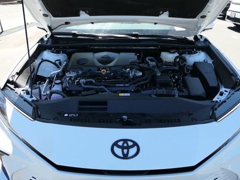 Used 2026 Toyota Camry XSE FWD image 27