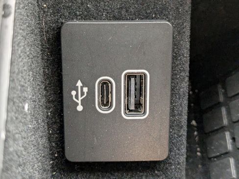 Certified 2025 Lincoln Navigator Reserve image 26