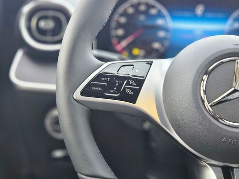 New 2026 Mercedes-Benz C 300 4MATIC Sedan image 25