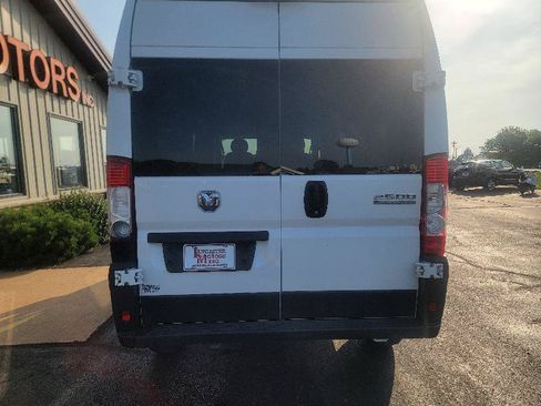 Used 2023 RAM ProMaster 2500 FWD image 5